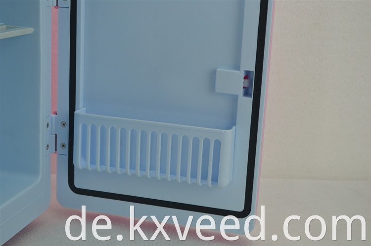 2019 Obstkorb Kühlschrank 12 V Kühlschrank tragbarer 4L Mini -Kühlschrank/ farbiger kosmetischer Mini -Kühlschrank